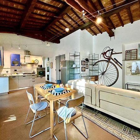 דירות פירנצה Bright House With Terrace In Santa Croce מראה חיצוני תמונה
